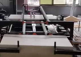 5個(gè)鋸頭自動(dòng)鋸邊機